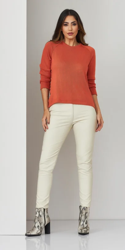 BLUSA DE TRICÔ CADARÇO LATERAL
