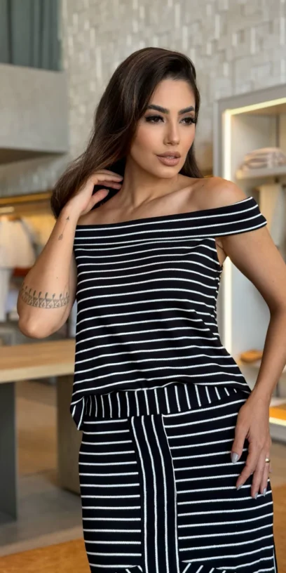 BLUSA OMBRO A OMBRO LISTRADA