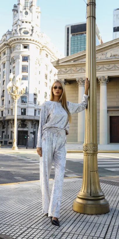 CALÇA VELUDO C/BOLSOS SOBREPOSTOS